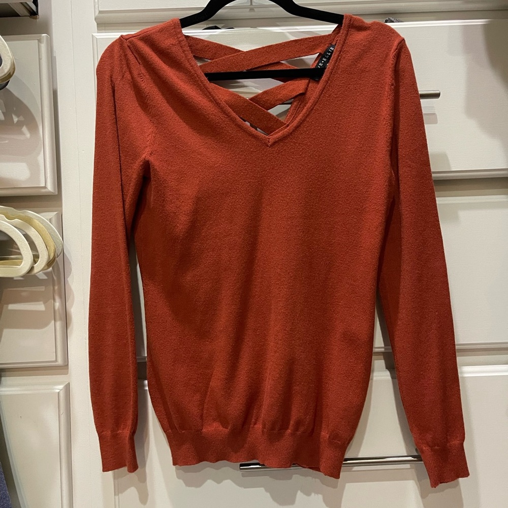 Sweater size S